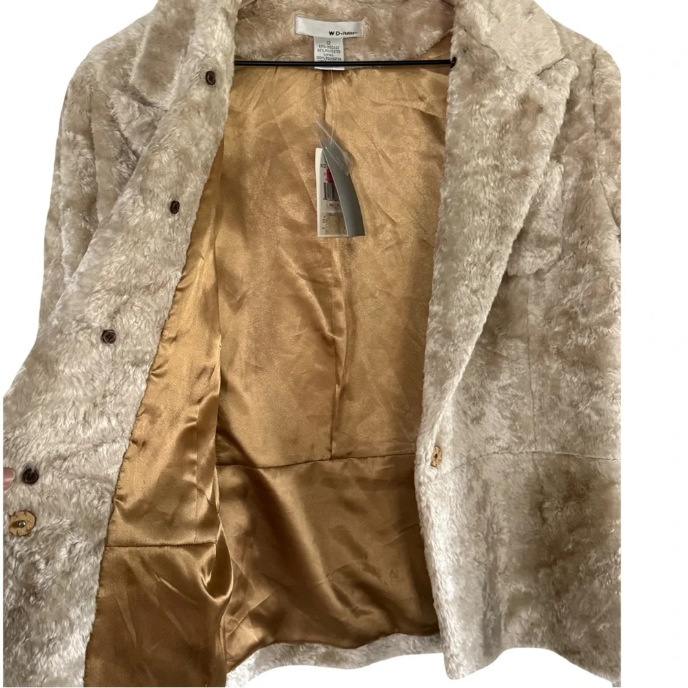 NWT W.D. Platinum Faux Fur Blazer Jacket Cream Beige Rhinestone Buttons Size 12 - Picture 3 of 8